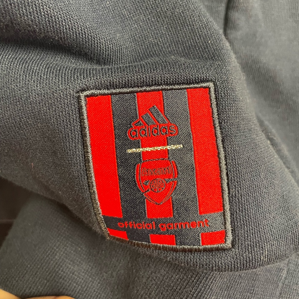 ARSENAL LONDON 2019 2020 ADIDAS BLUE CREWNECK SWEATER MEN Large - Picture 3 of 6